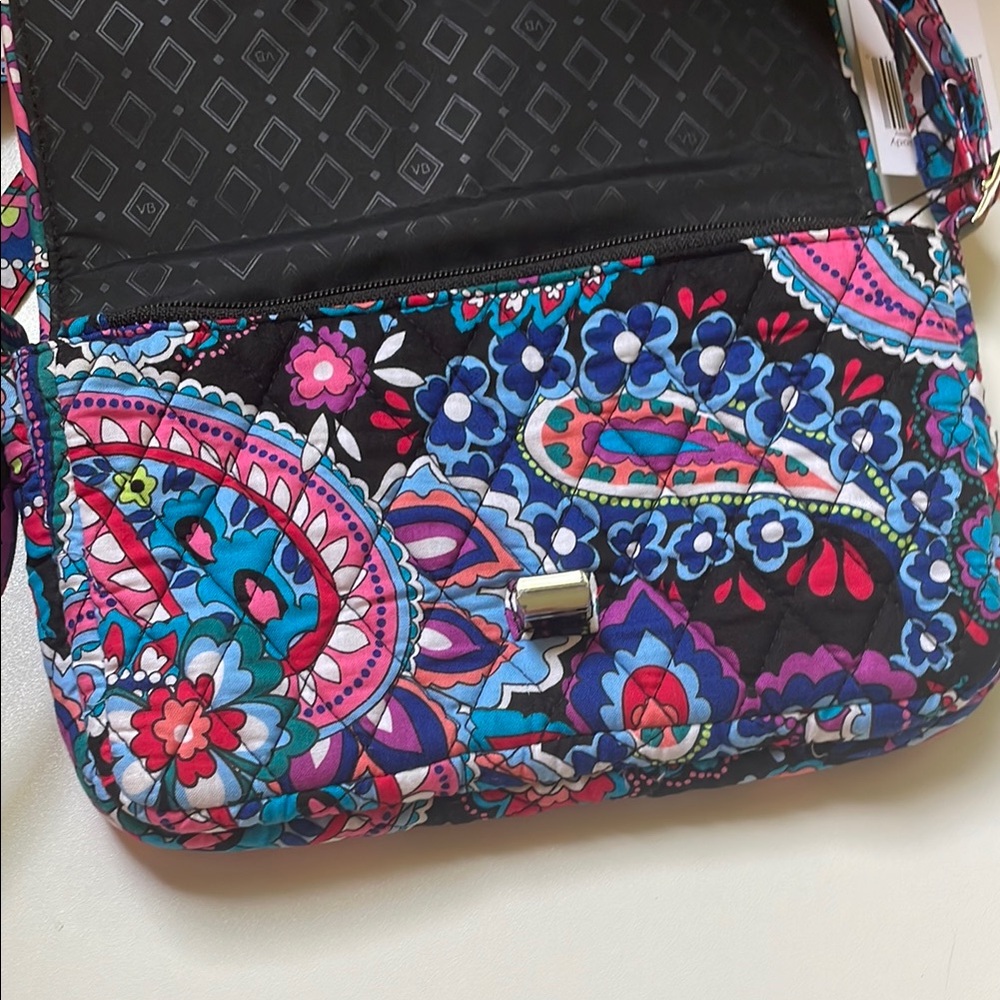 Vera Bradley Turnlock Crossbody Haymarket Paisley NWT - Picture 6 of 12